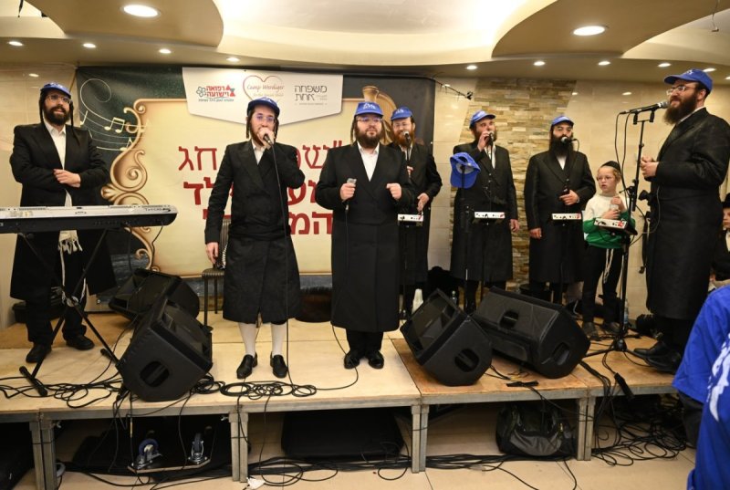 באדיבות המצלם