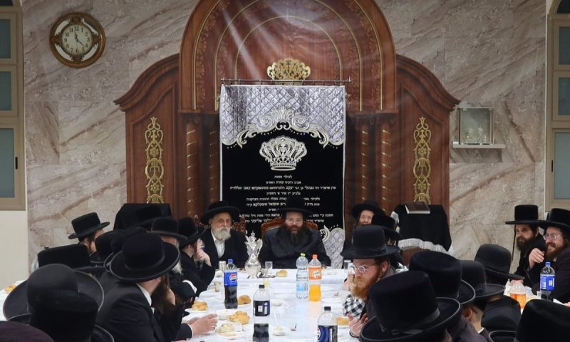 בית שמש: הרבי מטשאקווא ערך טיש ל'דברי חיים'