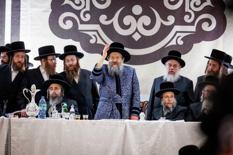 אברומי בלום ואייזיק ג.