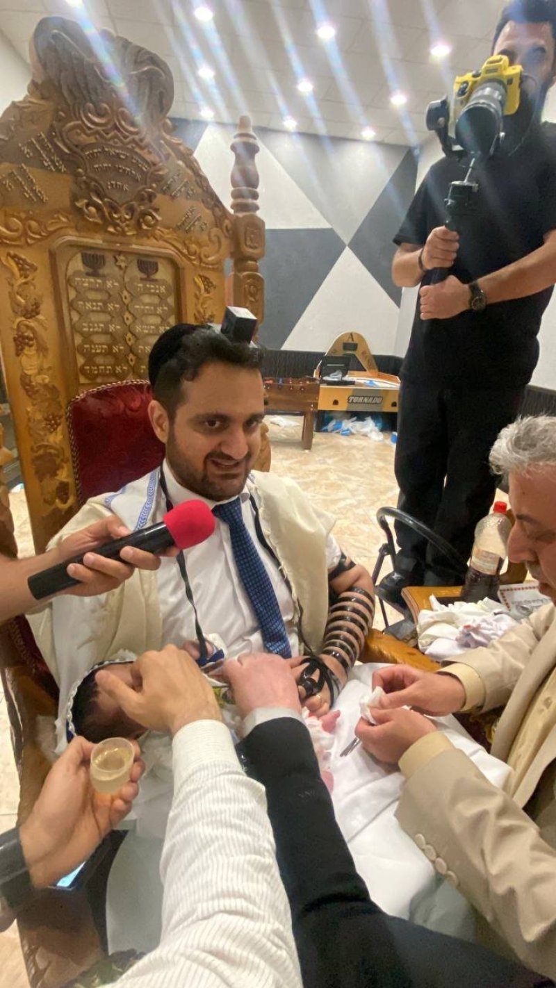 באדיבות המצלם