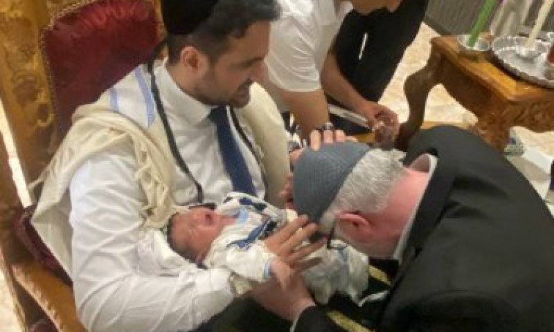 תיעוד: ברית מילה מרגשת בעיר שיראז - איראן