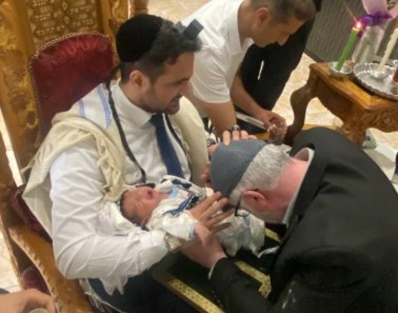 באדיבות המצלם