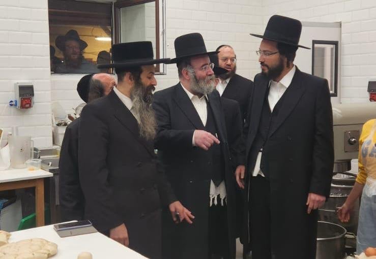 באדיבות המצלם