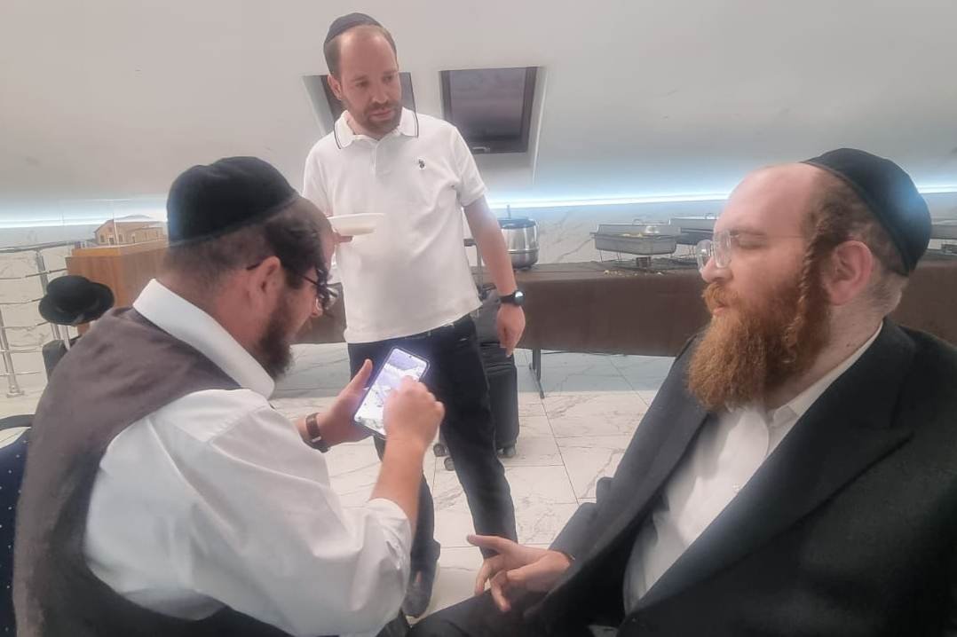 באדיבות המצלם