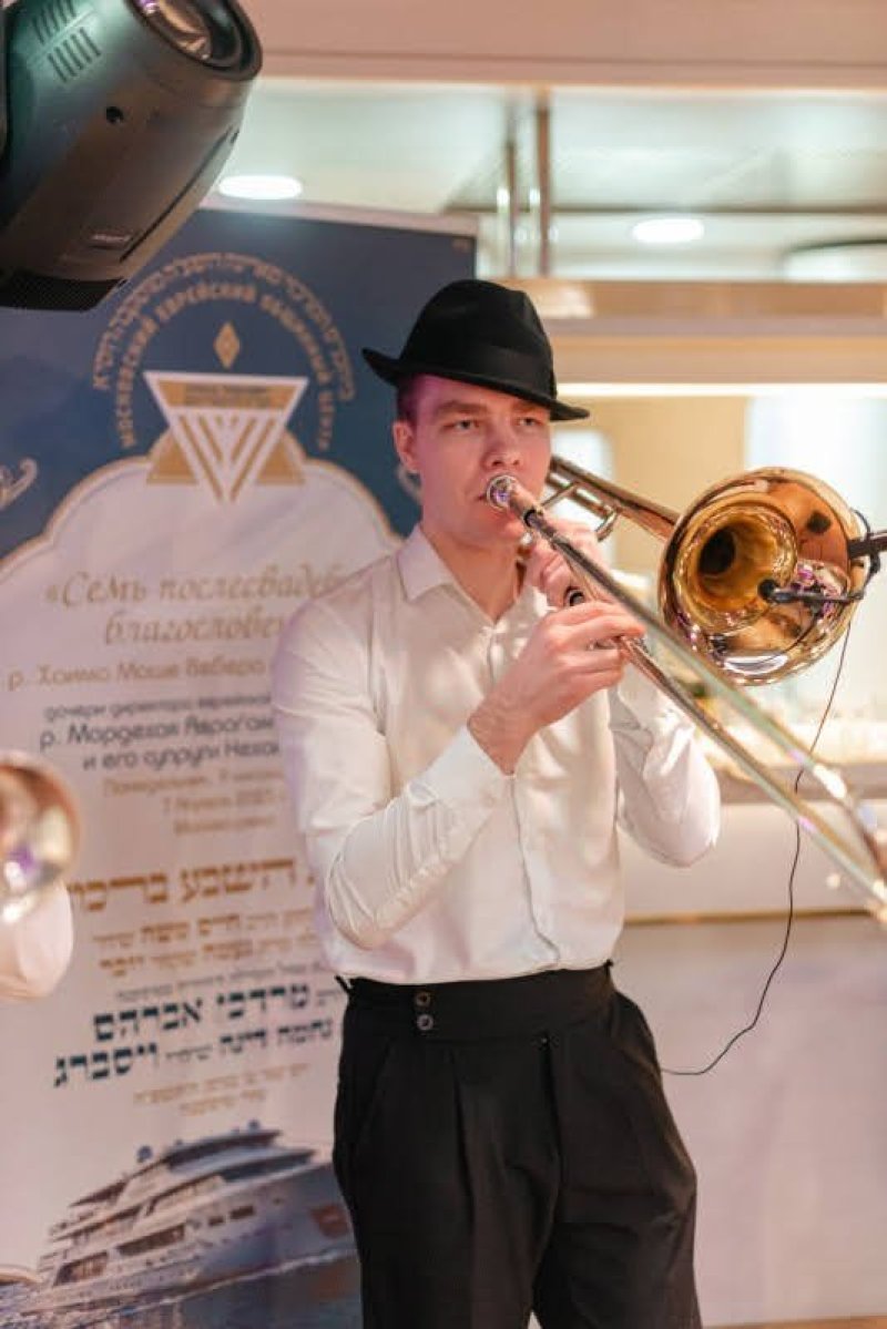  לוי נאזרוב