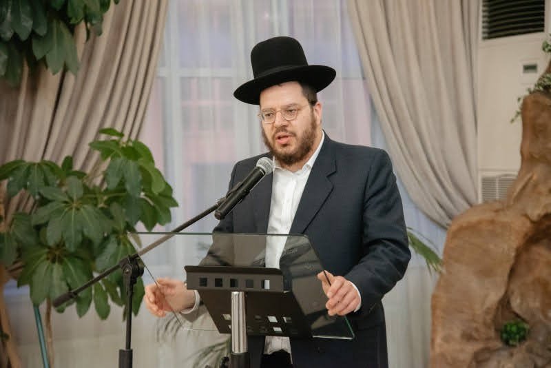 לוי נאזרוב