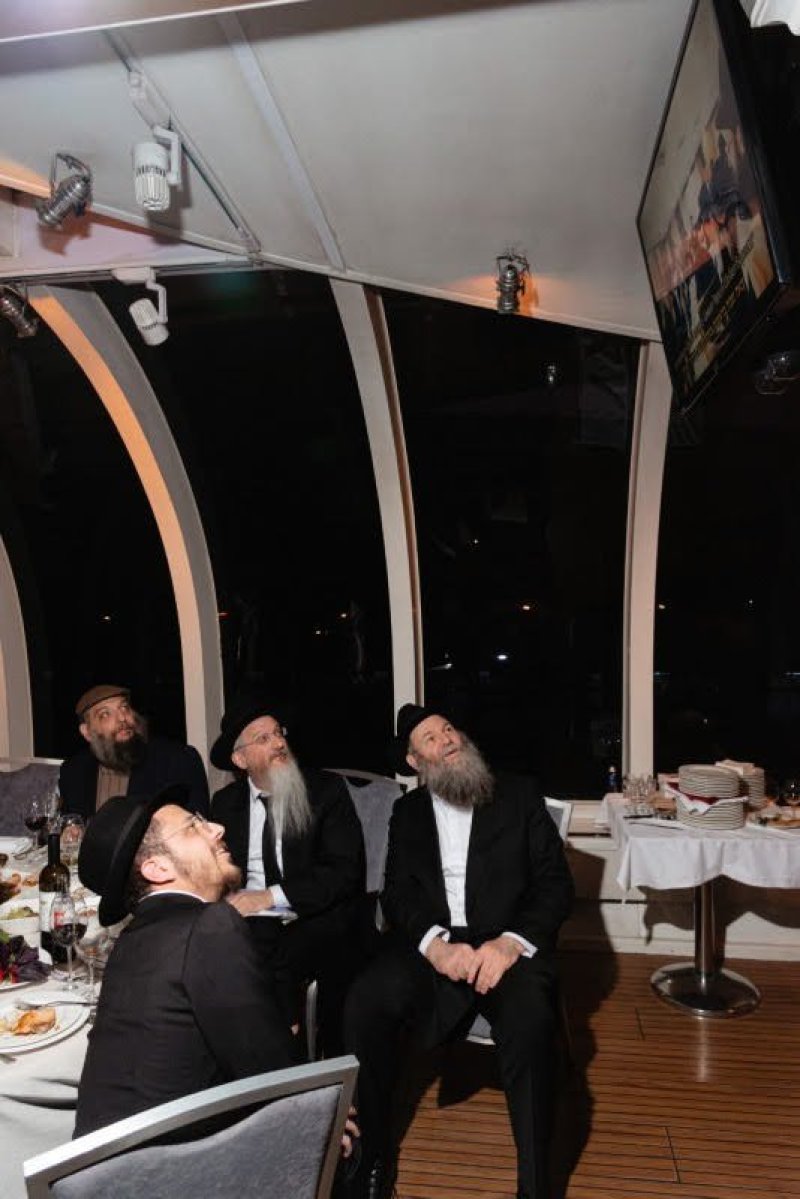 לוי נאזרוב