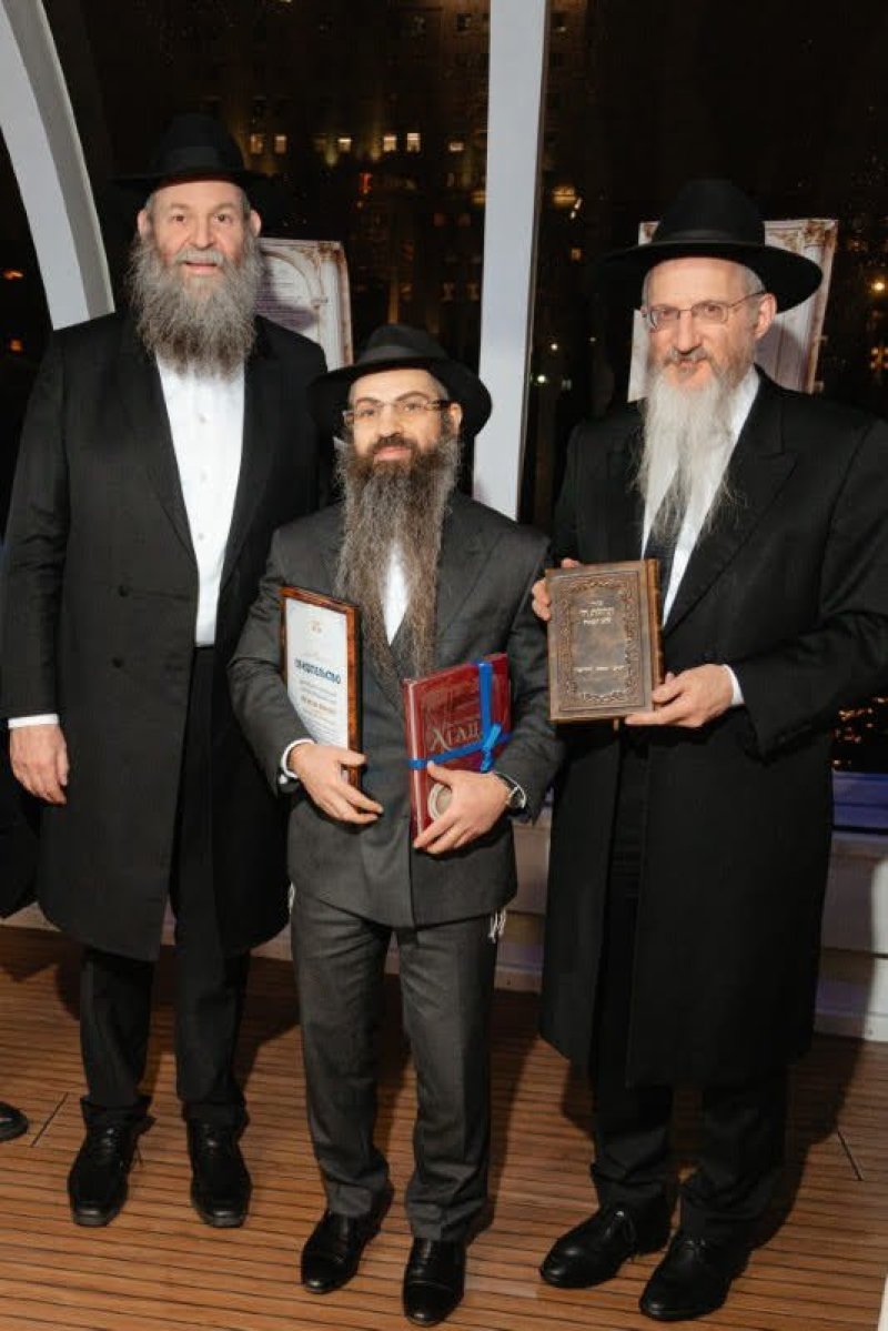  לוי נאזרוב