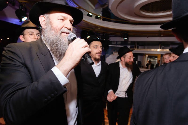  לוי נאזרוב