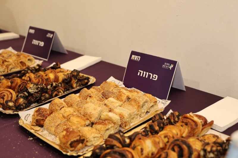 נועם אליהו