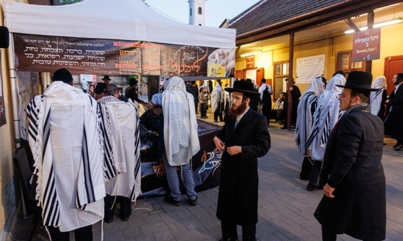 חקירת המשטרה שבוטלה והביקור בקבר הצדיק