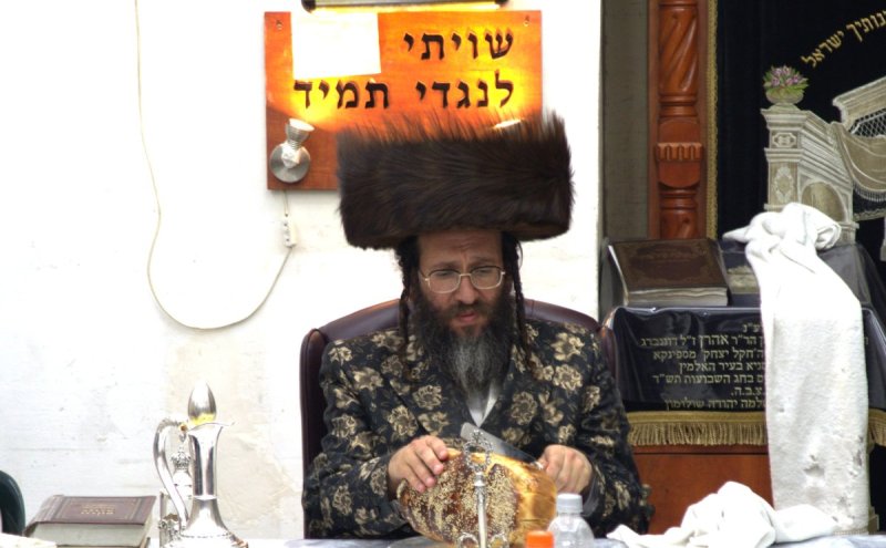 מ. אדלר