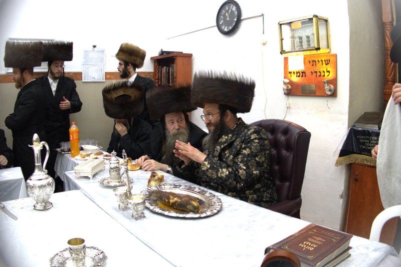 מ. אדלר
