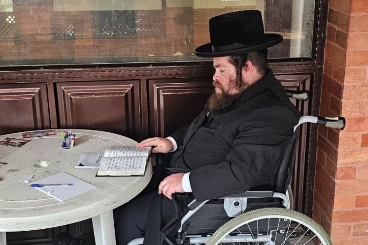 באדיבות המצלם
