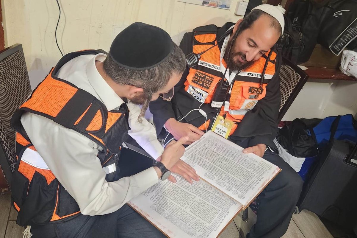 באדיבות המצלם