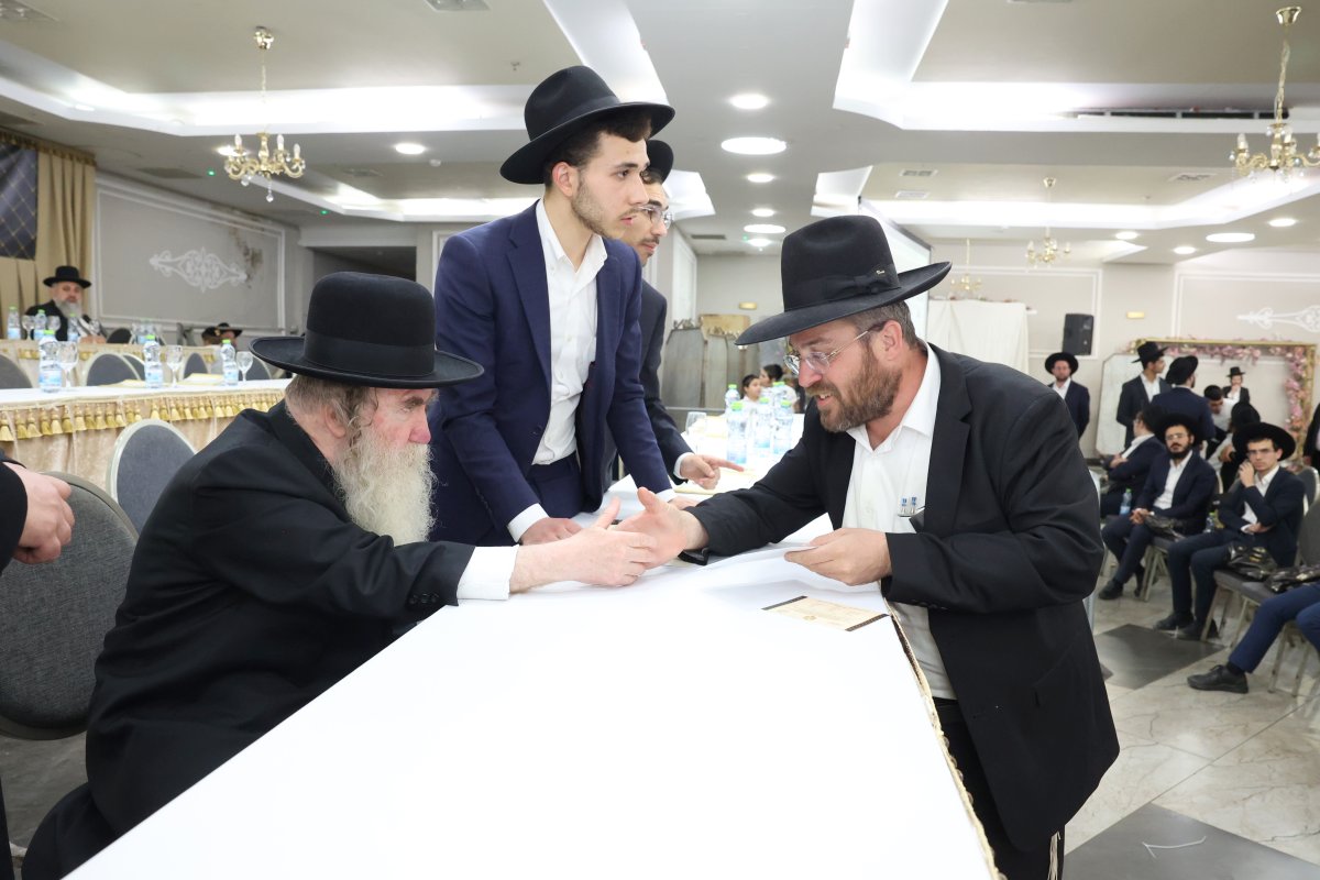 באדיבות המצלם