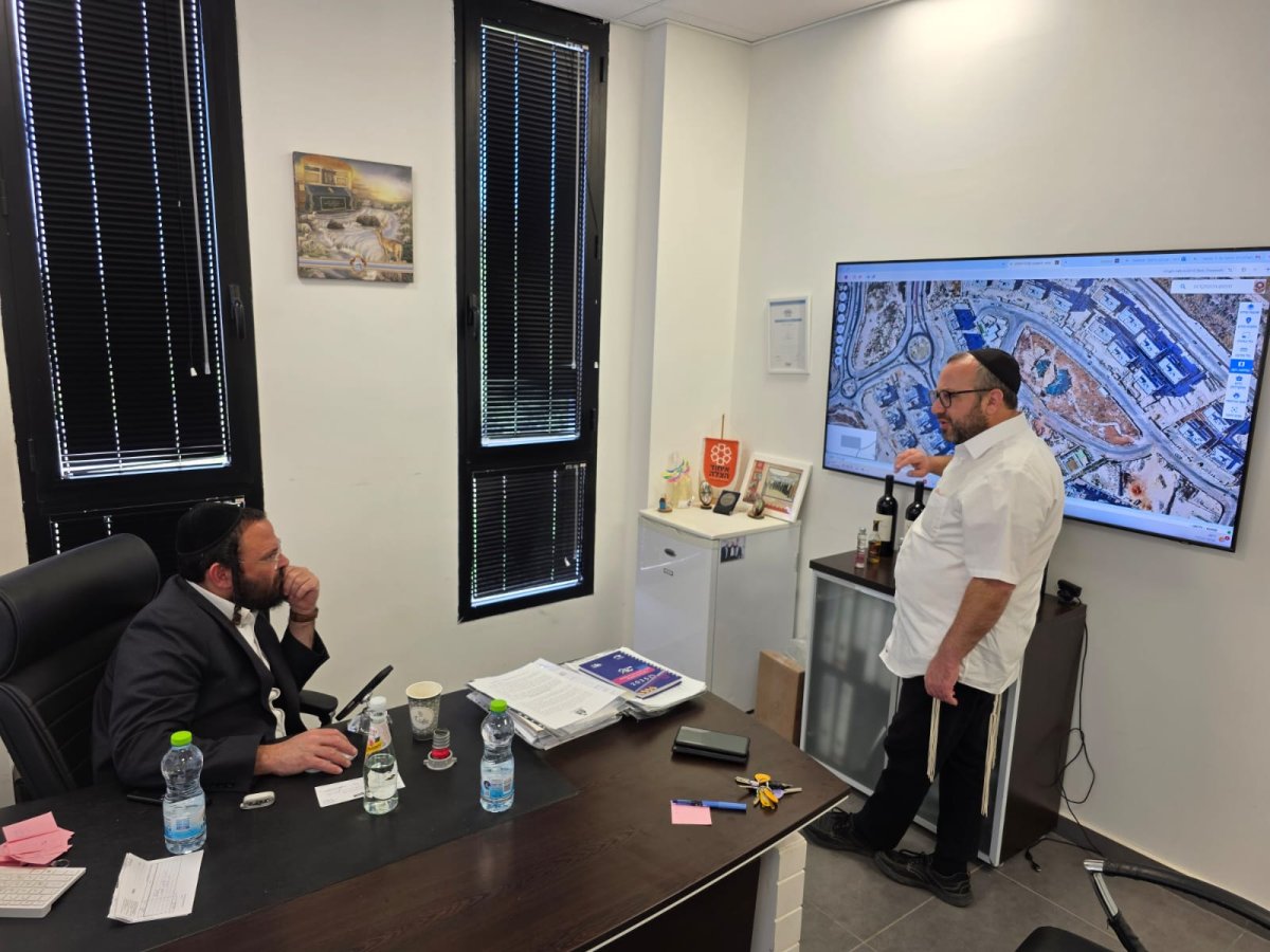 באדיבות המצלם
