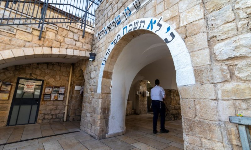 מחקר חדש חושף: קבר הרשב"י עקף את הכותל 