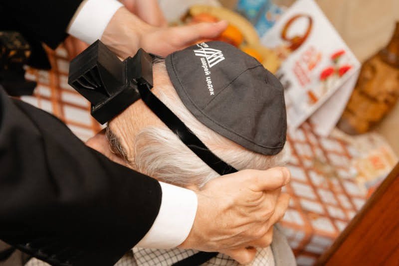לוי נזארוב