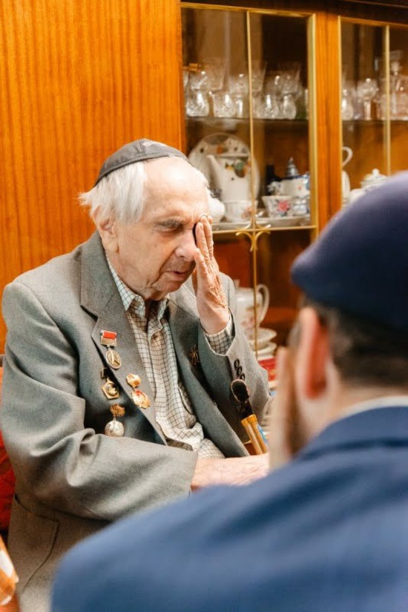 לוי נזארוב