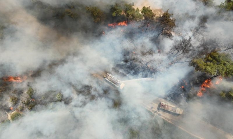 סוריה נאבקת בשריפת ענק: להבות משתוללות כבר שישה ימים