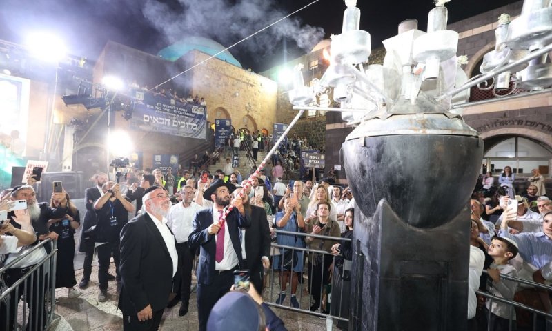 עשרות אלפים השתתפו בהילולת רבי מאיר בעל הנס בטבריה