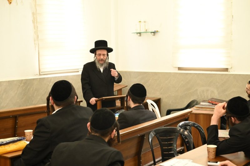 מ. שינקר