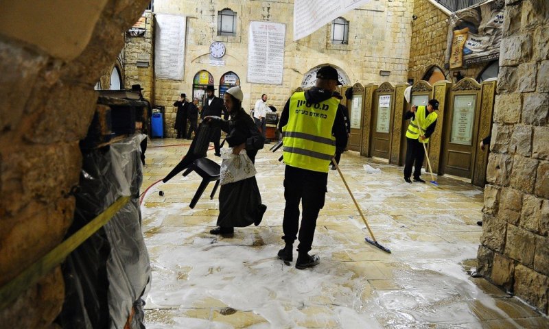 שעות להילולא: כך נראה מירון לילה לפני | גלריה לילית נרחבת