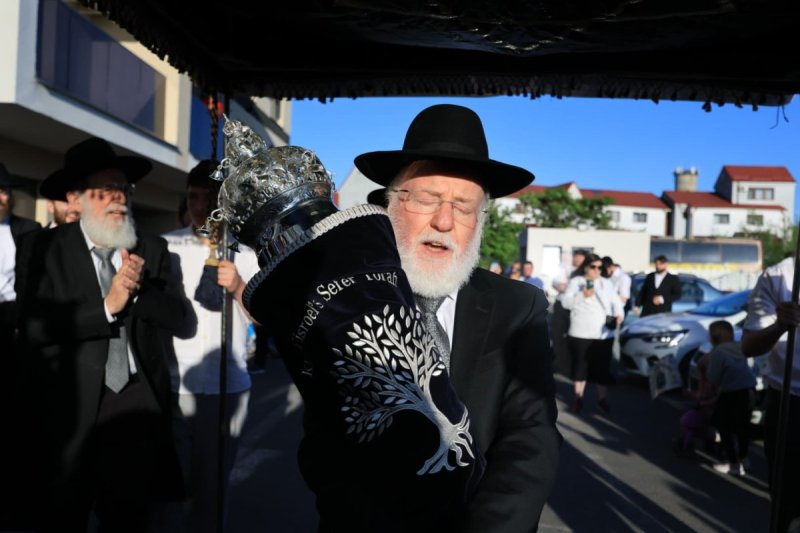 אלי קובין