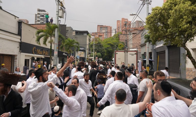 "תקוף את בית חב"ד או שמשפחתך תירצח": איומים על חיי שר ההגנה האמריקני