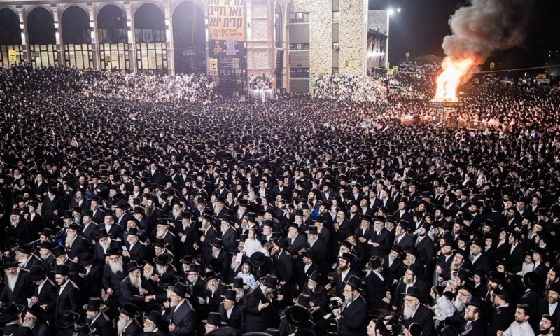 ההדלקה הגדולה בתפוח הגדול: תיעוד מסכם מחצר סאטמר