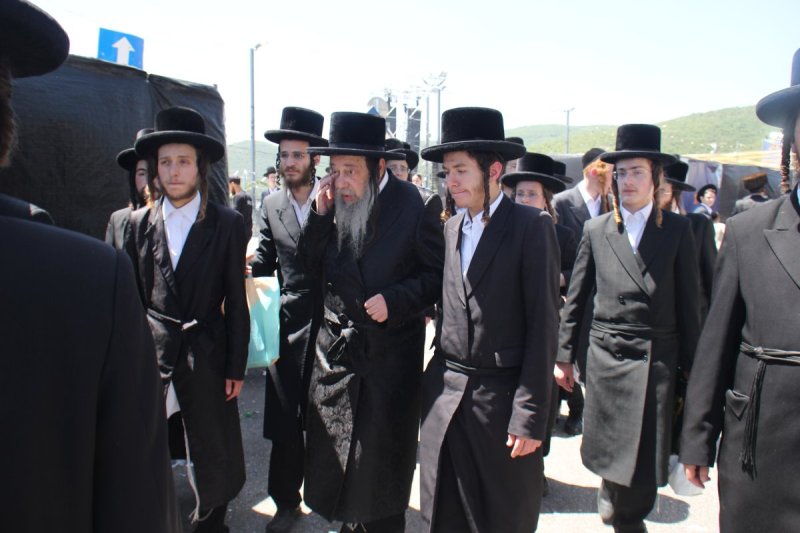 מ. אדלר