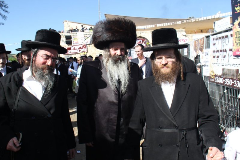 מ. אדלר