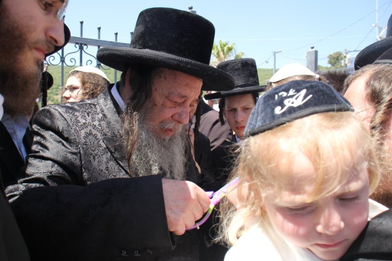 מ. אדלר