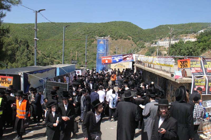 מ. אדלר