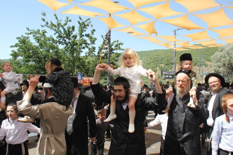 מ. אדלר