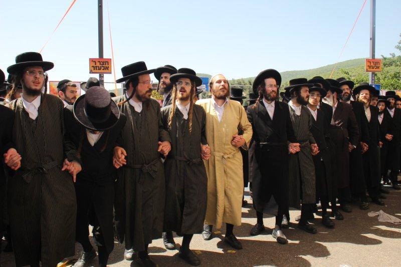 מ. אדלר