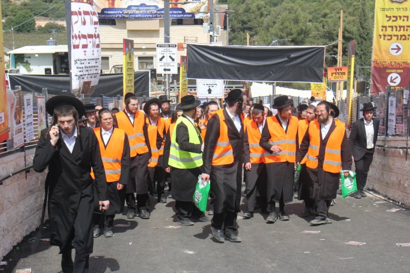 מ. אדלר