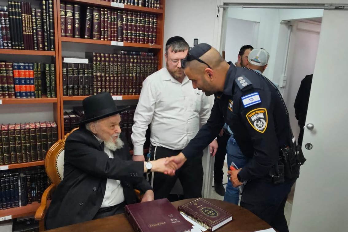 באדיבות המצלם