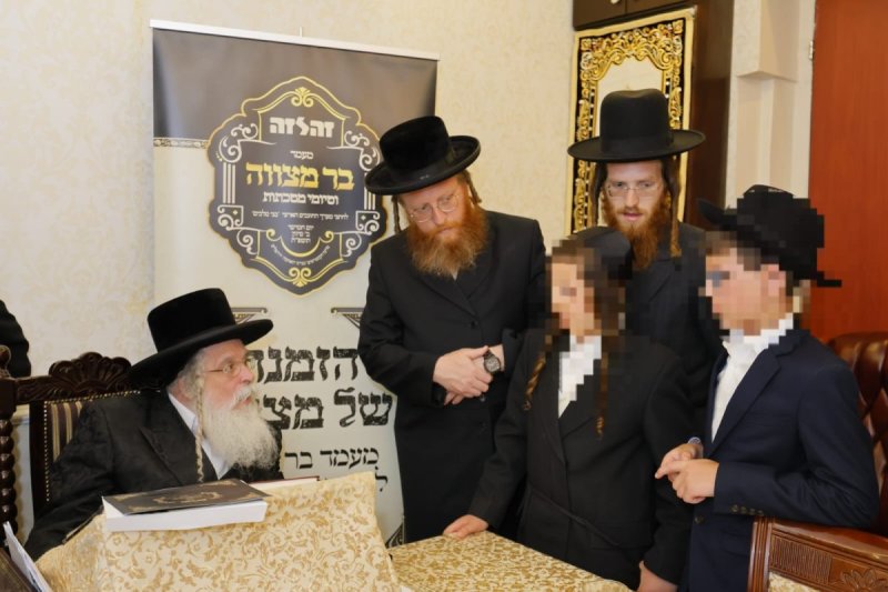 יחצ