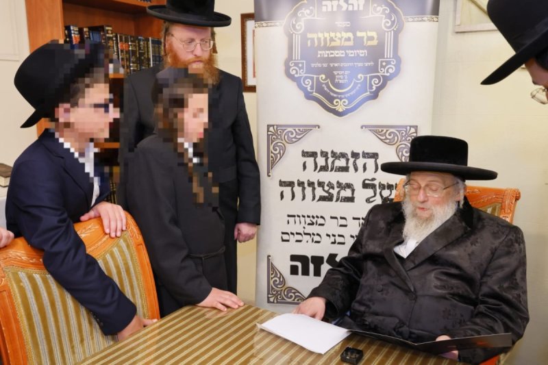 יחצ