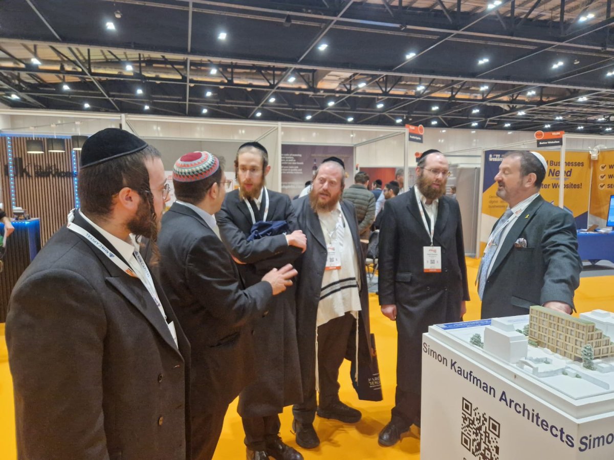 באדיבות המצלם