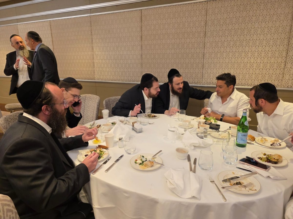 באדיבות המצלם