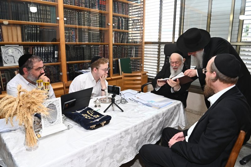 שוקי לרר