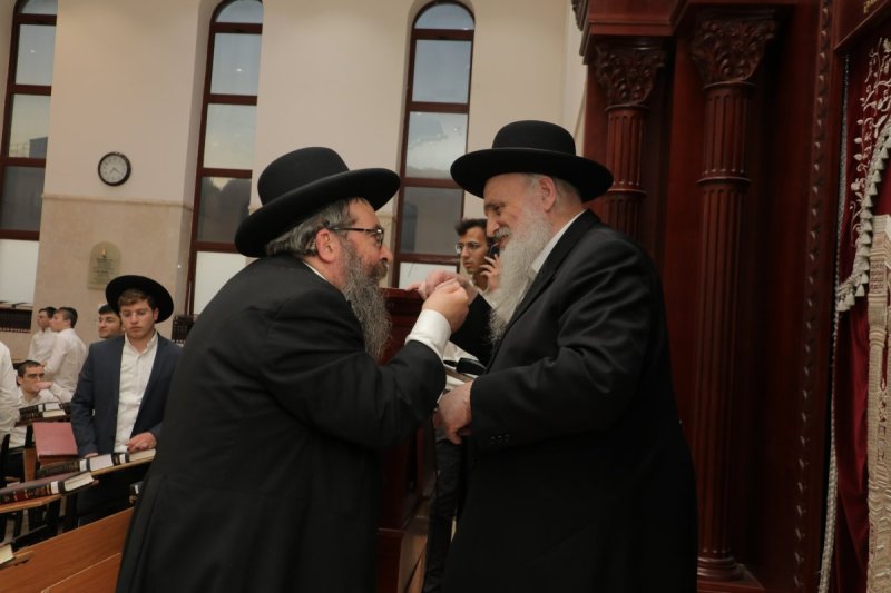 י. בוש