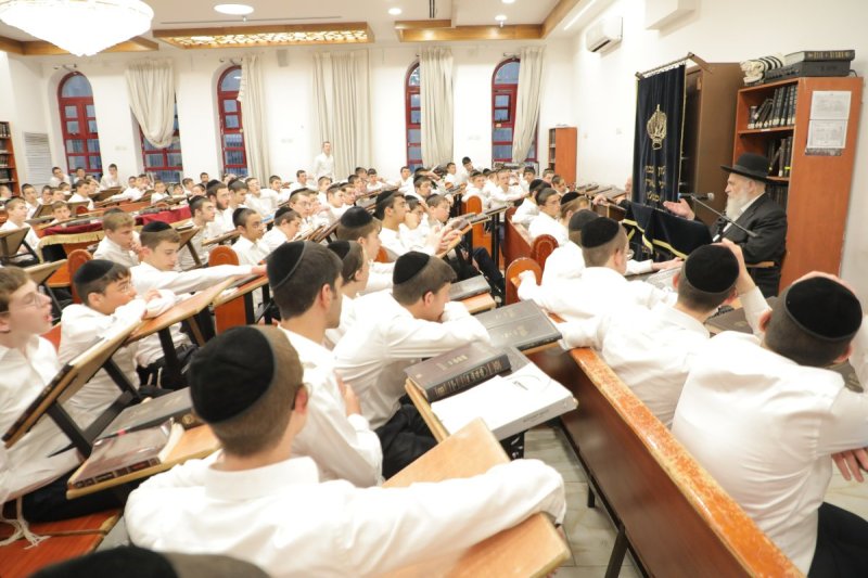 י. בוש
