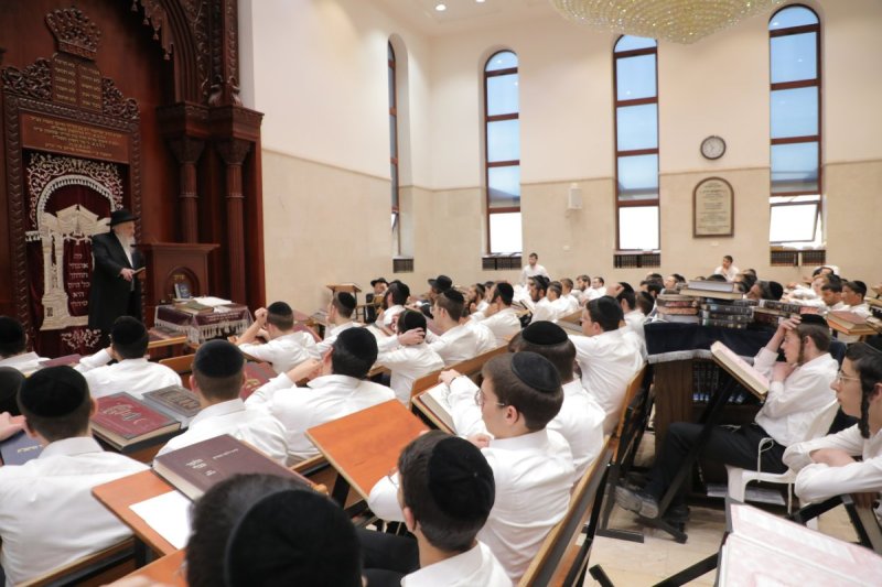 י. בוש