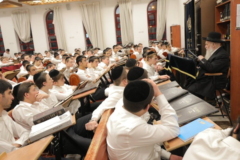 י. בוש