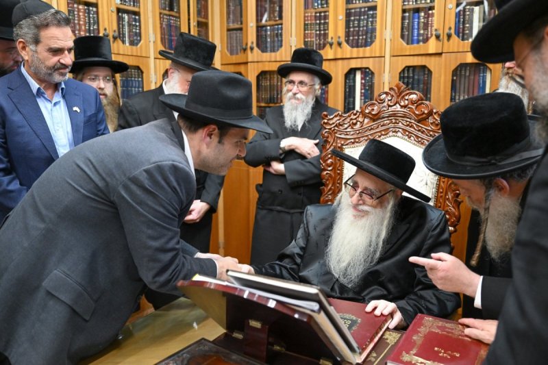 באדיבות המצלם
