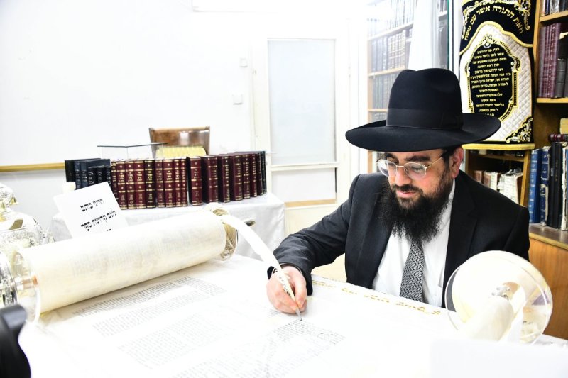 שוקי לרר
